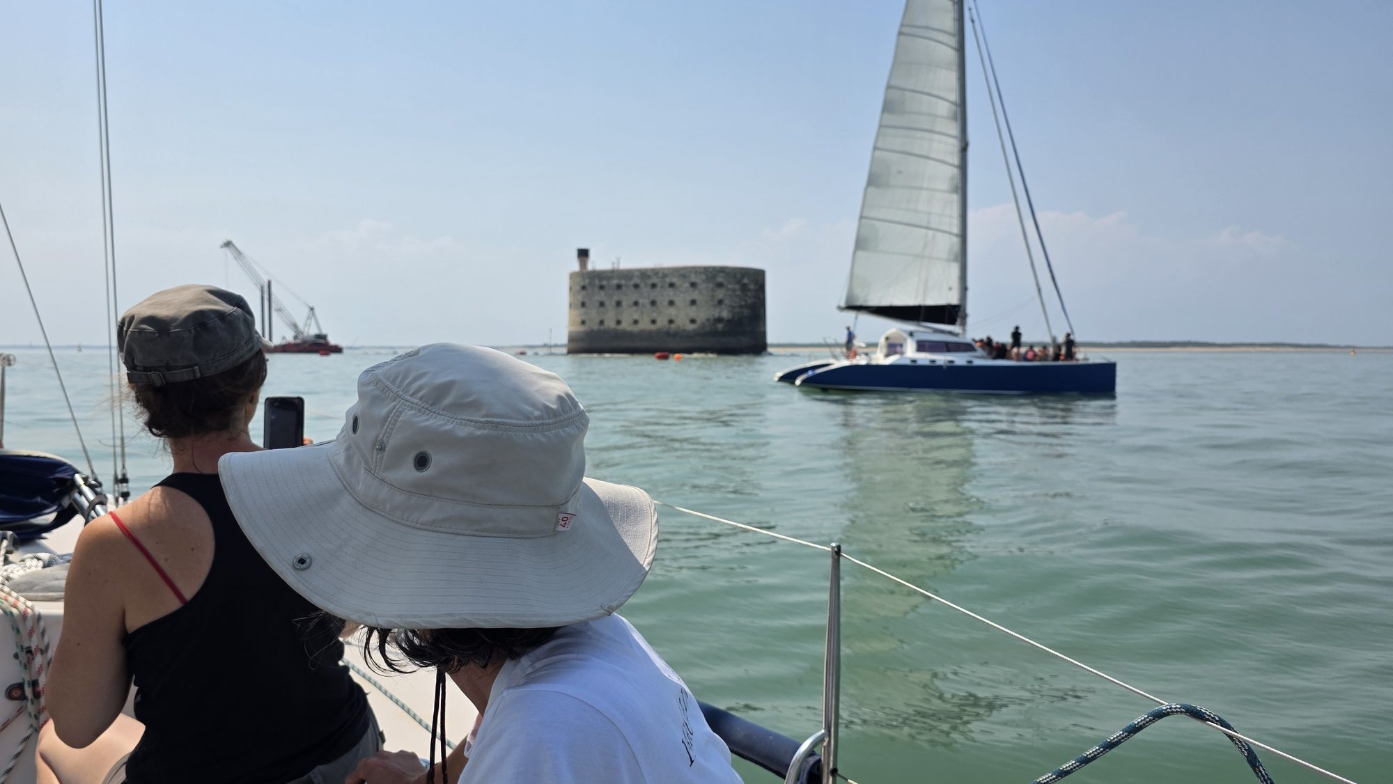 Navigation au large de Fort Boyard, en Charente-Maritime